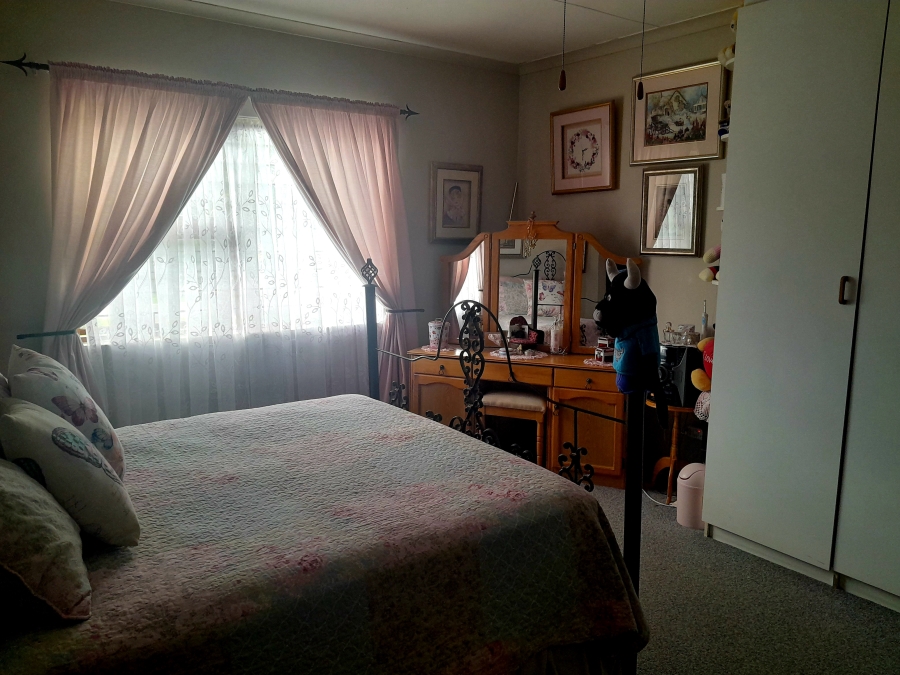 3 Bedroom Property for Sale in Albertinia Western Cape